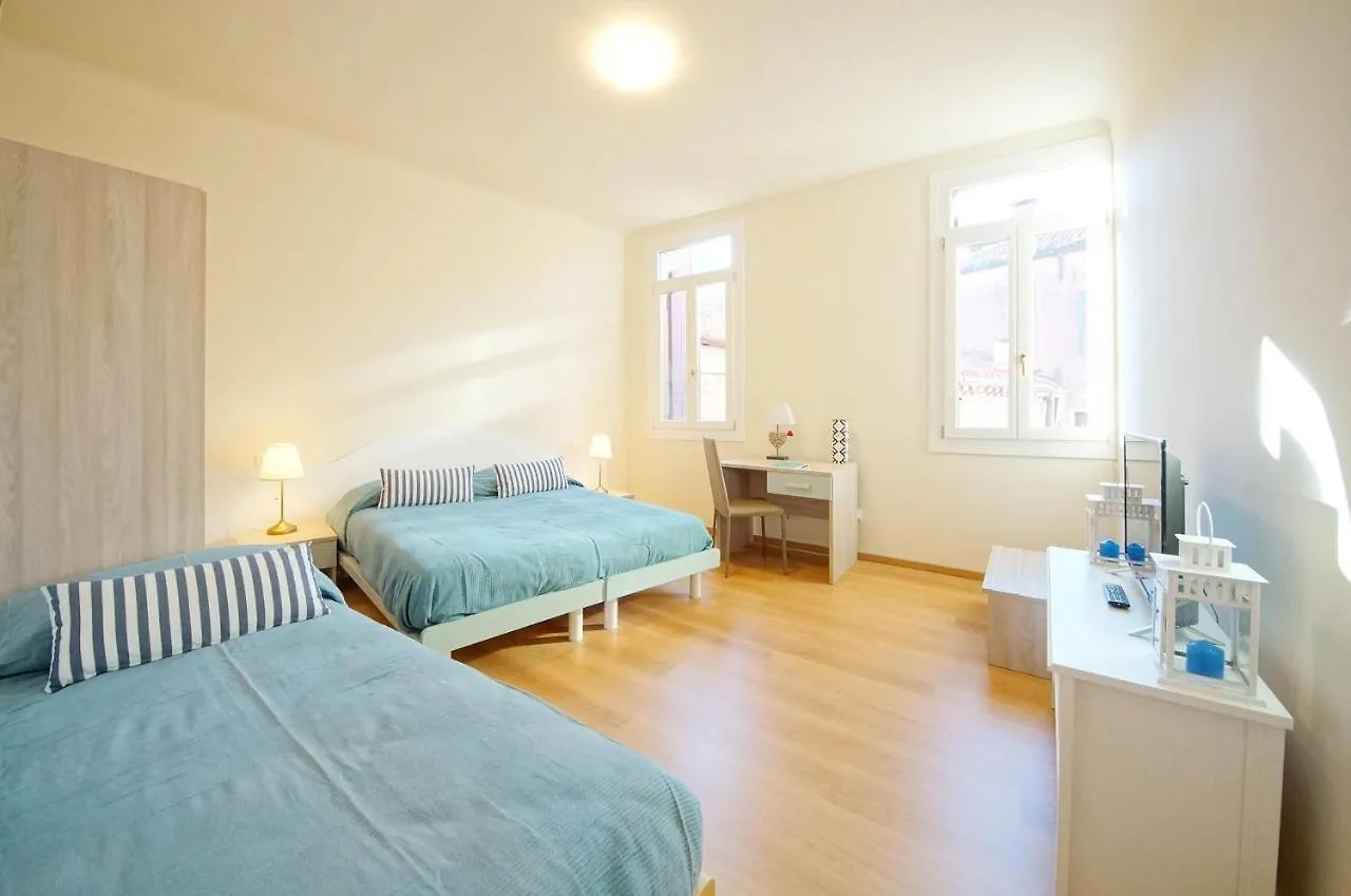 Ca' Circus 4 Rooms Wi-Fi Fibre Venise 0*,